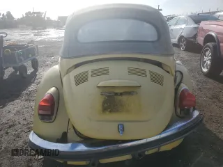 1971 Volkswagen Beetle with VIN 1512437629, listed as a Copart auction lot 42044394 with 4,786 mi miles and Salvage Title. Bid and sale history available at DreamBid. Image 6.