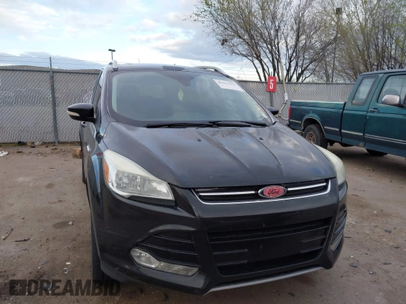 2015 Ford Escape Titanium with VIN 1FMCU9J96FUA27221, listed as a IAAI auction lot 41925276 with 180,758 mi miles and . Bid and sale history available at carsss.com. Image 12.