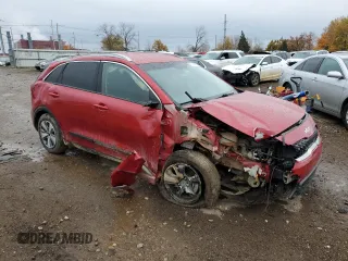 2022 Kia Niro LXS SE with VIN KNDCB3LCXN5543042, listed as a Copart auction lot 77614954 with 57,099 mi miles and Non Repairable. Bid and sale history available at carsss.com. Image 4.