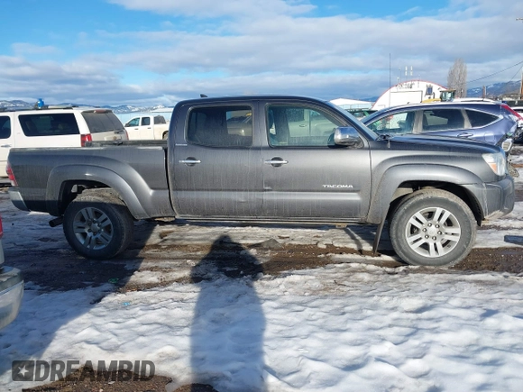 2013 Toyota Tacoma with VIN 3TMMU4FNXDM059768, listed as a IAAI auction lot 41375737 with 227,477 mi miles. Bid and sale history available at carsss.com. Image 13.