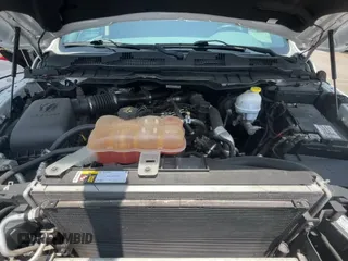 2015 Ram 1500 Outdoorsman z VIN 1C6RR7LM2FS740920, wystawiony jako Copart lot #56540295 z przebiegiem 89 291 mil mil oraz Czysty tytuł • Clean title. Historia ofert i sprzedaży dostępna na DreamBid. Obrazek 11.