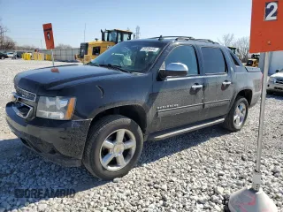 2013 Chevrolet Avalanche LT with VIN 3GNTKFE76DG179301, listed as a Copart auction lot 49106465 with 124,537 mi miles and Salvage Title. Bid and sale history available at DreamBid. Image 1.