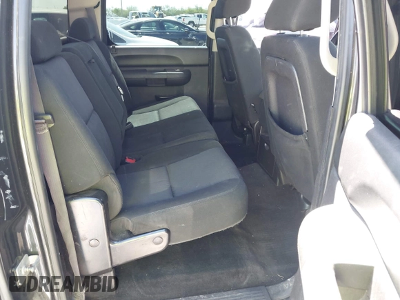 2010 Chevrolet Silverado 1500 LT with VIN 3GCRCSE08AG147831, listed as a IAAI auction lot 41974910 with 133,315 mi miles and . Bid and sale history available at DreamBid. Image 8.