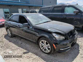 2013 Mercedes-Benz C 300 Sport z VIN WDDGF8AB2DA874626, wystawiony jako Copart lot #58544845 z przebiegiem Nie podano mil oraz Szkoda całkowita • Salvage title. Historia ofert i sprzedaży dostępna na DreamBid. Obrazek 4.