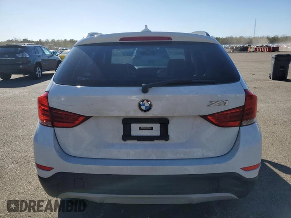 2014 BMW X1 xDrive28i with VIN WBAVL1C55EVY10533, listed as a Copart auction lot 49044025 with 157,004 mi miles and Salvage Title. Bid and sale history available at carsss.com. Image 6.
