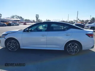 2024 Nissan Sentra SR with VIN 3N1AB8DV8RY262356, listed as a IAAI auction lot 41104932 with 5,880 mi miles and . Bid and sale history available at DreamBid. Image 14.