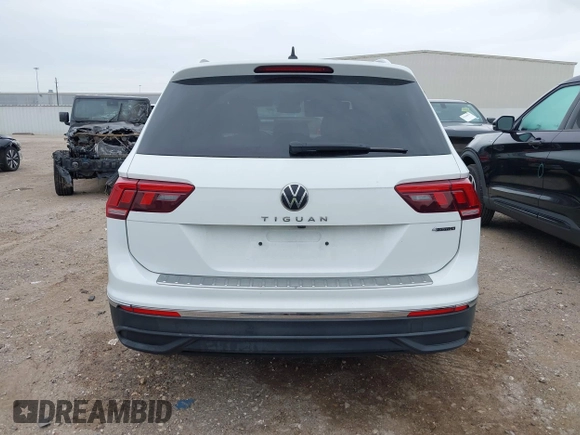 2024 Volkswagen Tiguan Wolfsburg Edition with VIN 3VV5B7AXXRM233917, listed as a IAAI auction lot 42780573 with 11,983 mi miles and . Bid and sale history available at DreamBid. Image 16.