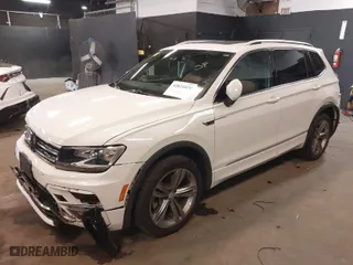2019 Volkswagen Tiguan SE with VIN 3VV2B7AX8KM005679, listed as a IAAI auction lot 42024471 with 18,775 mi miles. Bid and sale history available at carsss.com. Image 2.