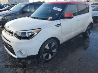 2017 Kia Soul + with VIN KNDJP3A52H7489404, listed as a Copart auction lot 83559824 with 61,961 mi miles and Clean Title. Bid and sale history available at carsss.com. Image 1.