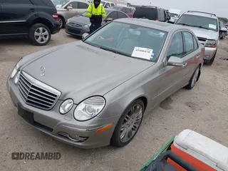 2008 Mercedes-Benz E-Class Luxury 3.5L with VIN WDBUF56X18B194957, listed as a IAAI auction lot 41606470 with 70,631 mi miles. Bid and sale history available at carsss.com. Image 2.