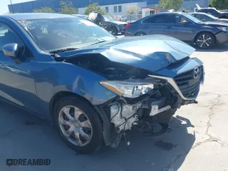 2014 Mazda Mazda3 i Sport with VIN JM1BM1U7XE1192670, listed as a IAAI auction lot 41991826 with 98,987 mi miles. Bid and sale history available at carsss.com. Image 19.