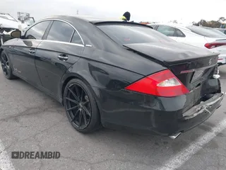 2006 Mercedes-Benz CLS-Class with VIN WDDDJ75X66A056983, listed as a IAAI auction lot 41852135 with 202,088 mi miles. Bid and sale history available at carsss.com. Image 3.