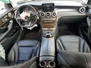 2016 Mercedes-Benz GLC 300 z VIN WDC0G4KB5GF014429, wystawiony jako Copart lot #55253375 z przebiegiem 103 195 mil mil oraz Szkody całkowita. Historia ofert i sprzedaży dostępna na DreamBid. Obrazek 8.
