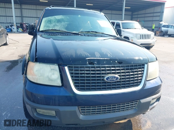 2004 Ford Expedition Eddie Bauer with VIN 1FMPU17L54LA74068, listed as a IAAI auction lot 41974666 with 292,308 mi miles. Bid and sale history available at carsss.com. Image 6.