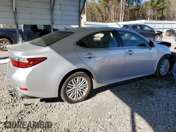 2013 Lexus ES 4dr Sdn with VIN JTHBK1GG8D2076392, listed as a Copart auction lot 82822794 with 96,433 mi miles and Salvage Title. Bid and sale history available at carsss.com. Image 3.