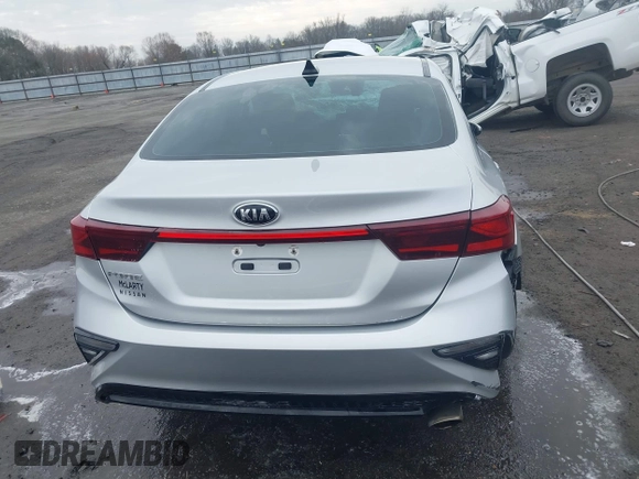 2020 Kia Forte LXS with VIN 3KPF24AD6LE169481, listed as a IAAI auction lot 41560064 with 88,871 mi miles and . Bid and sale history available at carsss.com. Image 16.