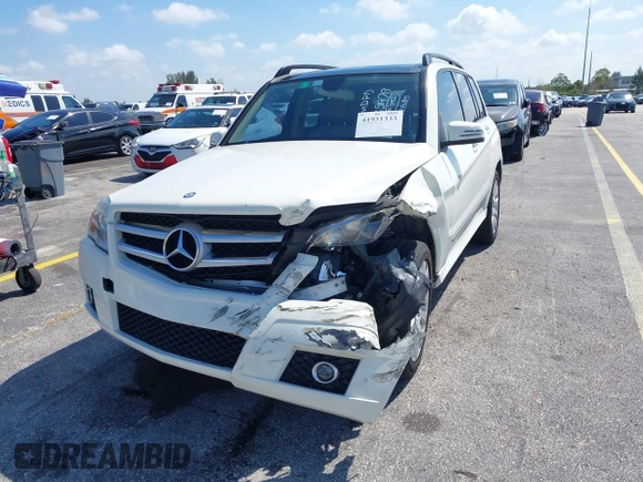 2012 Mercedes-Benz GLK GLK 350 with VIN WDCGG5GB8CF735979, listed as a IAAI auction lot 41931333 with 124,649 mi miles. Bid and sale history available at carsss.com. Image 6.