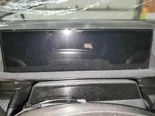 2022 Ford Mustang Mach-E Premium с VIN 3FMTK3SU6NMA63757, выставлен на аукционе Copart как лот 43117615 с пробегом Не указан миль и Списание • Salvage title. История ставок и продаж доступна на DreamBid. Изображение 9.