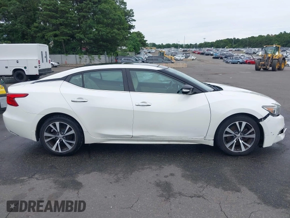 2016 Nissan Maxima Platinum with VIN 1N4AA6AP9GC403960, listed as a IAAI auction lot 42781654 with 19,699 mi miles and . Bid and sale history available at DreamBid. Image 13.