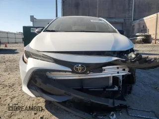 2022 Toyota Corolla Hatchback SE with VIN JTND4MBE6N3154350, listed as a Copart auction lot 77253914 with 6,854 mi miles and Salvage Title. Bid and sale history available at carsss.com. Image 5.
