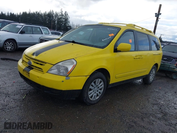 2008 Kia Sedona LX with VIN KNDMB233986206827, listed as a IAAI auction lot 41494022 with 365,699 mi miles. Bid and sale history available at carsss.com. Image 2.