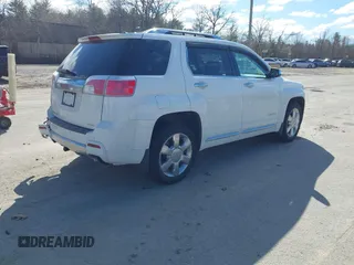 2014 GMC Terrain Denali z VIN 2GKFLZE38E6307217, wystawiony jako IAAI lot #41877533 z przebiegiem 20 679 mil mil oraz . Historia ofert i sprzedaży dostępna na DreamBid. Obrazek 4.
