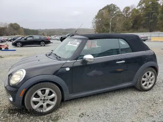 2009 MINI Convertible z VIN WMWMR33549TJ94444, wystawiony jako Copart lot #79465584 z przebiegiem 136 243 mil mil oraz Czysty tytuł • Clean title. Historia ofert i sprzedaży dostępna na DreamBid. Obrazek 1.