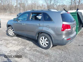 2012 Kia Sorento LX with VIN 5XYKT4A60CG215645, listed as a IAAI auction lot 42026665 with 121,901 mi miles. Bid and sale history available at carsss.com. Image 3.