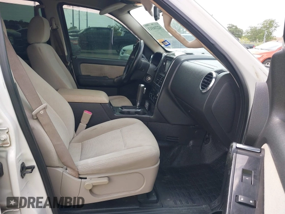 2008 Ford Explorer Sport Trac XLT with VIN 1FMEU31E28UB16354, listed as a IAAI auction lot 42216513 with 221,556 mi miles and . Bid and sale history available at DreamBid. Image 5.