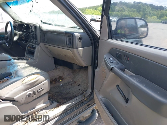2003 Chevrolet Tahoe Z71 with VIN 1GNEK13ZX3R283921, listed as a IAAI auction lot 42347317 with 224,885 mi miles and . Bid and sale history available at DreamBid. Image 5.