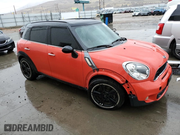 2012 MINI Countryman S with VIN WMWZC3C58CWM27870, listed as a Copart auction lot 46924325 with 117,911 mi miles and Salvage Title. Bid and sale history available at DreamBid. Image 4.