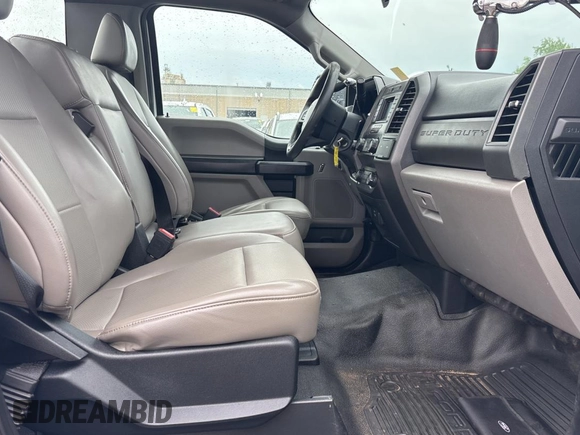 2020 Ford F-550 XL with VIN 1FDUF5HT5LDA09460, listed as a Copart auction lot 55465565 with 226,415 mi miles and Clean Title. Bid and sale history available at carsss.com. Image 5.