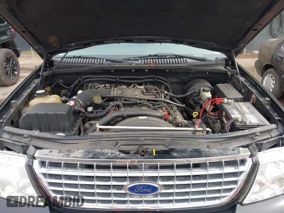 2004 Ford Explorer Limited z VIN 1FMZU75W14UA80825, wystawiony jako IAAI lot #42091460 z przebiegiem 185 148 mil mil oraz . Historia ofert i sprzedaży dostępna na DreamBid. Obrazek 10.