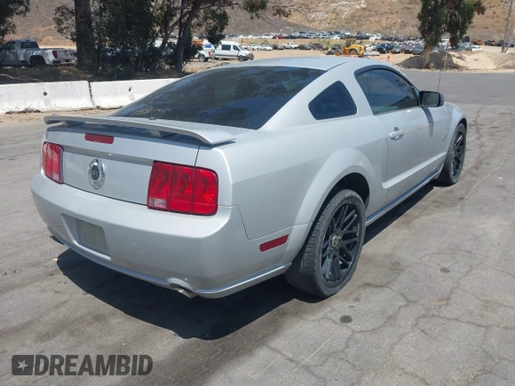 2006 Ford Mustang GT Deluxe with VIN 1ZVHT82H365238039, listed as a IAAI auction lot 42582693 with 129,327 mi miles and . Bid and sale history available at DreamBid. Image 4.