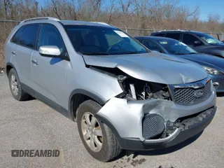 2012 Kia Sorento LX with VIN 5XYKT4A24CG259080, listed as a IAAI auction lot 41609500 with 188,933 mi miles. Bid and sale history available at carsss.com. Image 1.