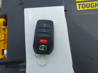 2025 Toyota Camry LE с VIN 4T1DBADK0SU000861, выставлен на аукционе IAAI как лот 42131419 с пробегом 37 508 миль миль и . История ставок и продаж доступна на DreamBid. Изображение 11.