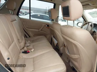 2005 Mercedes-Benz M 500 with VIN 4JGAB75EX5A532297, listed as a IAAI auction lot 42794563 with 200,481 mi miles and . Bid and sale history available at DreamBid. Image 8.