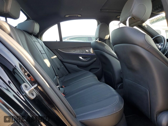 2021 Mercedes-Benz E-Class E 350 with VIN W1KZF8DB5MA980394, listed as a Copart auction lot 52390295 with 42,450 mi miles and Salvage Title. Bid and sale history available at carsss.com. Image 10.