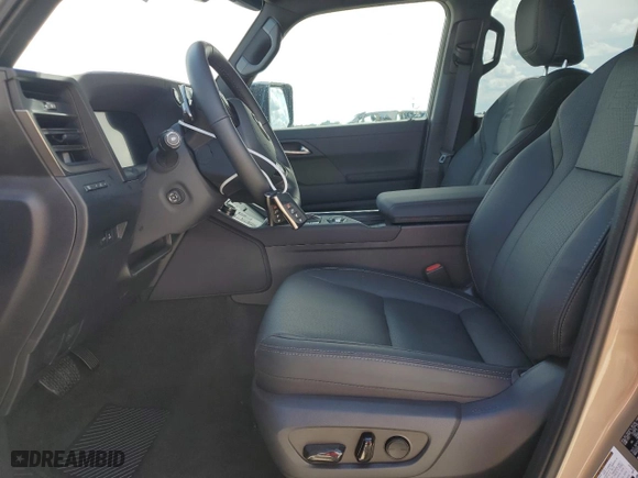 2024 Lexus GX with VIN JTJTBCDX2R5015693, listed as a Copart auction lot 73842274 with 803 mi miles and Salvage Title. Bid and sale history available at carsss.com. Image 7.