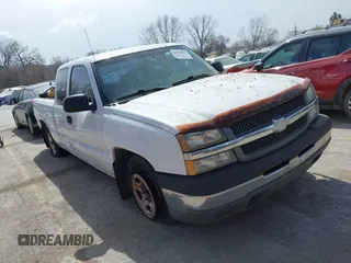 2004 Chevrolet Silverado 1500 LS with VIN 1GCEC19TX4Z352987, listed as a IAAI auction lot 41804878 with 226,780 mi miles. Bid and sale history available at carsss.com. Image 1.