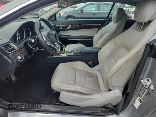 2014 Mercedes-Benz E 350 with VIN WDDKJ5KB5EF276363, listed as a Copart auction lot 61951425 with 71,154 mi miles and Salvage title. Bid and sale history available at DreamBid. Image 7.