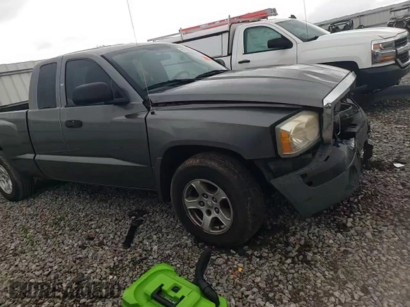 2005 Dodge Dakota SLT with VIN 1D7HE42N65S160583, listed as a Copart auction lot 61182565 with 277,936 mi miles and Salvage title. Bid and sale history available at DreamBid. Image 13.
