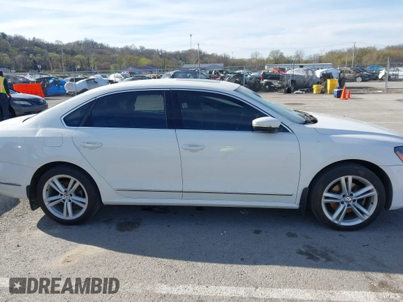2015 Volkswagen Passat 2.0L TDI SEL Premium with VIN 1VWCV7A32FC057871, listed as a IAAI auction lot 41833501 with 151,754 mi miles. Bid and sale history available at carsss.com. Image 13.