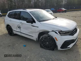 2022 Volkswagen Tiguan SE R-Line Black with VIN 3VV8B7AXXNM169059, listed as a Copart auction lot 45700025 with 46,191 mi miles and Salvage Title. Bid and sale history available at DreamBid. Image 4.
