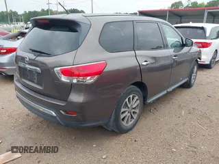 2015 Nissan Pathfinder SV with VIN 5N1AR2MN0FC622662, listed as a IAAI auction lot 39660676 with 171,421 mi miles. Bid and sale history available at carsss.com. Image 4.