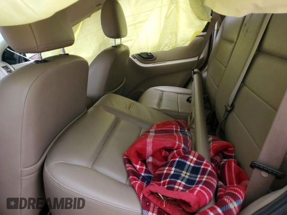 2006 Ford Escape Limited с VIN 1FMCU04176KC03027, выставлен на аукционе Copart как лот 86583994 с пробегом 113 579 миль миль и Списание • Salvage title. История ставок и продаж доступна на DreamBid. Изображение 12.