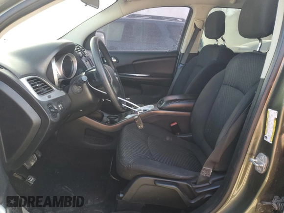 2017 Dodge Journey SE with VIN 3C4PDCAB6HT637705, listed as a Copart auction lot 48400265 with 145,398 mi miles and Salvage Title. Bid and sale history available at DreamBid. Image 7.