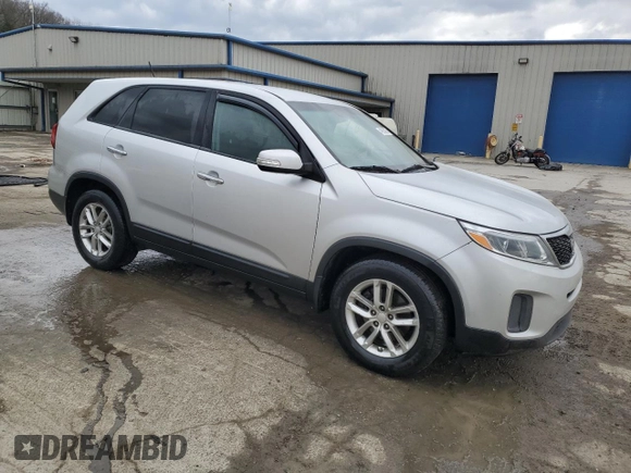 2015 Kia Sorento LX with VIN 5XYKT3A6XFG601732, listed as a Copart auction lot 49853875 with 108,466 mi miles and Salvage Title. Bid and sale history available at DreamBid. Image 4.