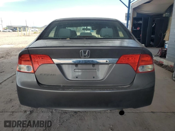 2009 Honda Civic LX z VIN 19XFA16599E050691, wystawiony jako Copart lot #58538835 z przebiegiem 162 377 mil mil oraz Czysty tytuł • Clean title. Historia ofert i sprzedaży dostępna na DreamBid. Obrazek 6.