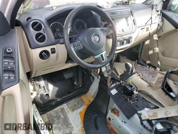 2012 Volkswagen Tiguan S with VIN WVGBV7AX5CW548166, listed as a Copart auction lot 54235285 with 184,338 mi miles and Clean Title. Bid and sale history available at DreamBid. Image 8.